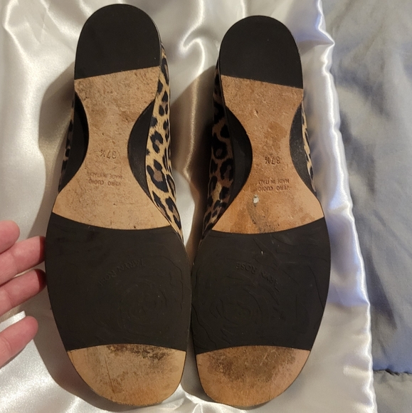 Taryn Rose Kelsey Flats - Picture 2 of 5